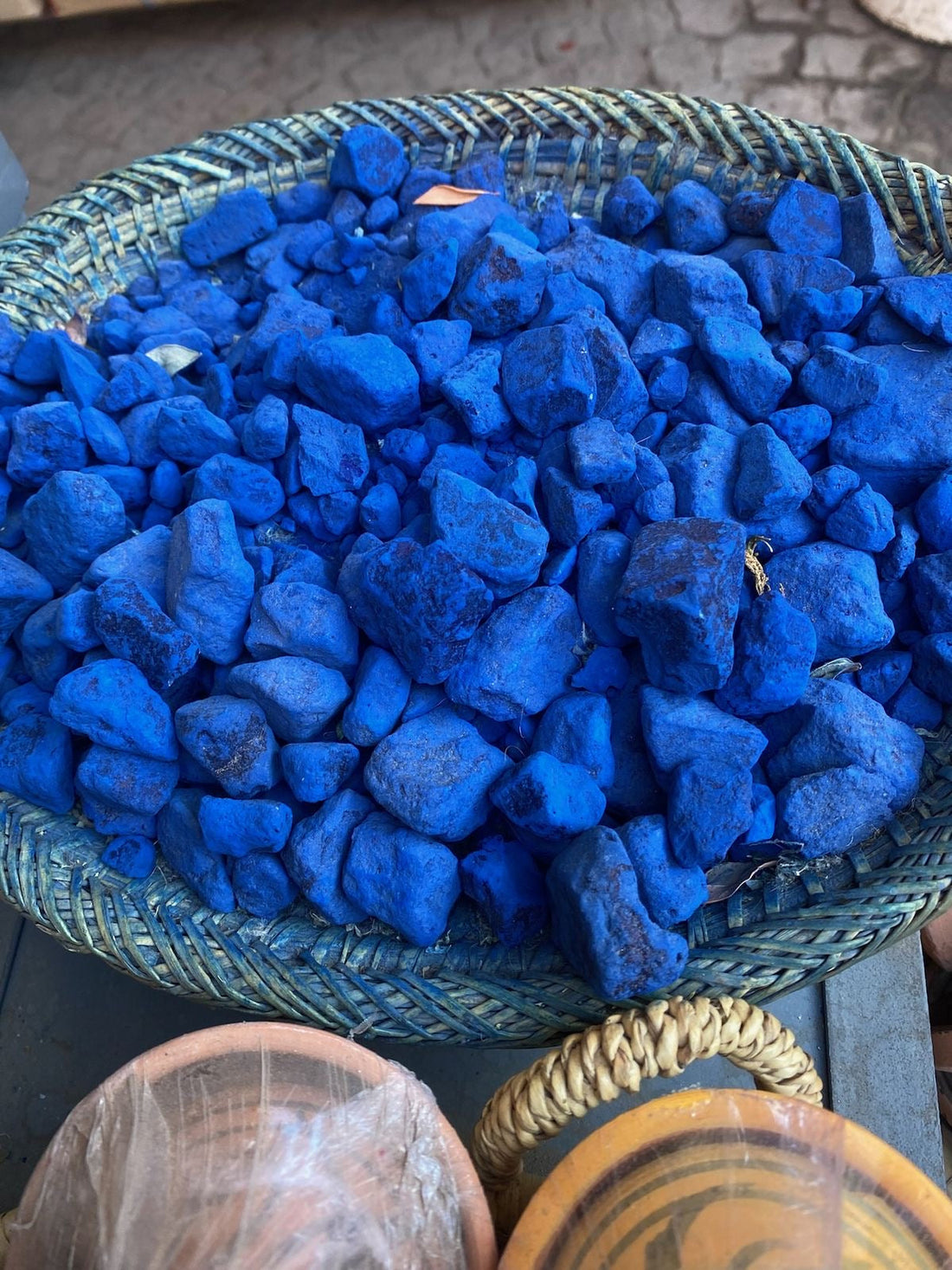 Nila Azul marroquí: El ritual natural que ilumina, aclara y unifica tu piel desde el respeto y la tradición